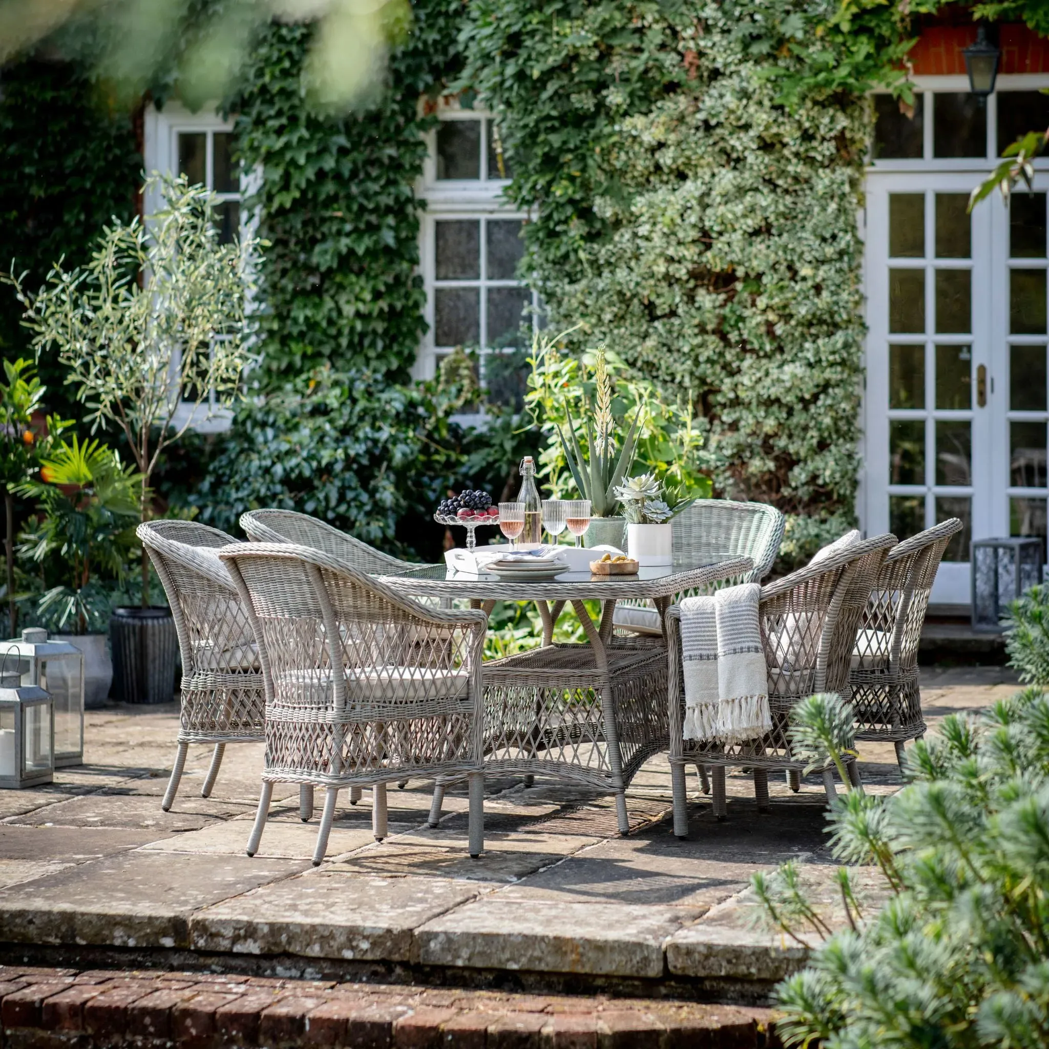 Menton 6-Seater Oval Outdoor Dining Set - Stone, PE Rattan product