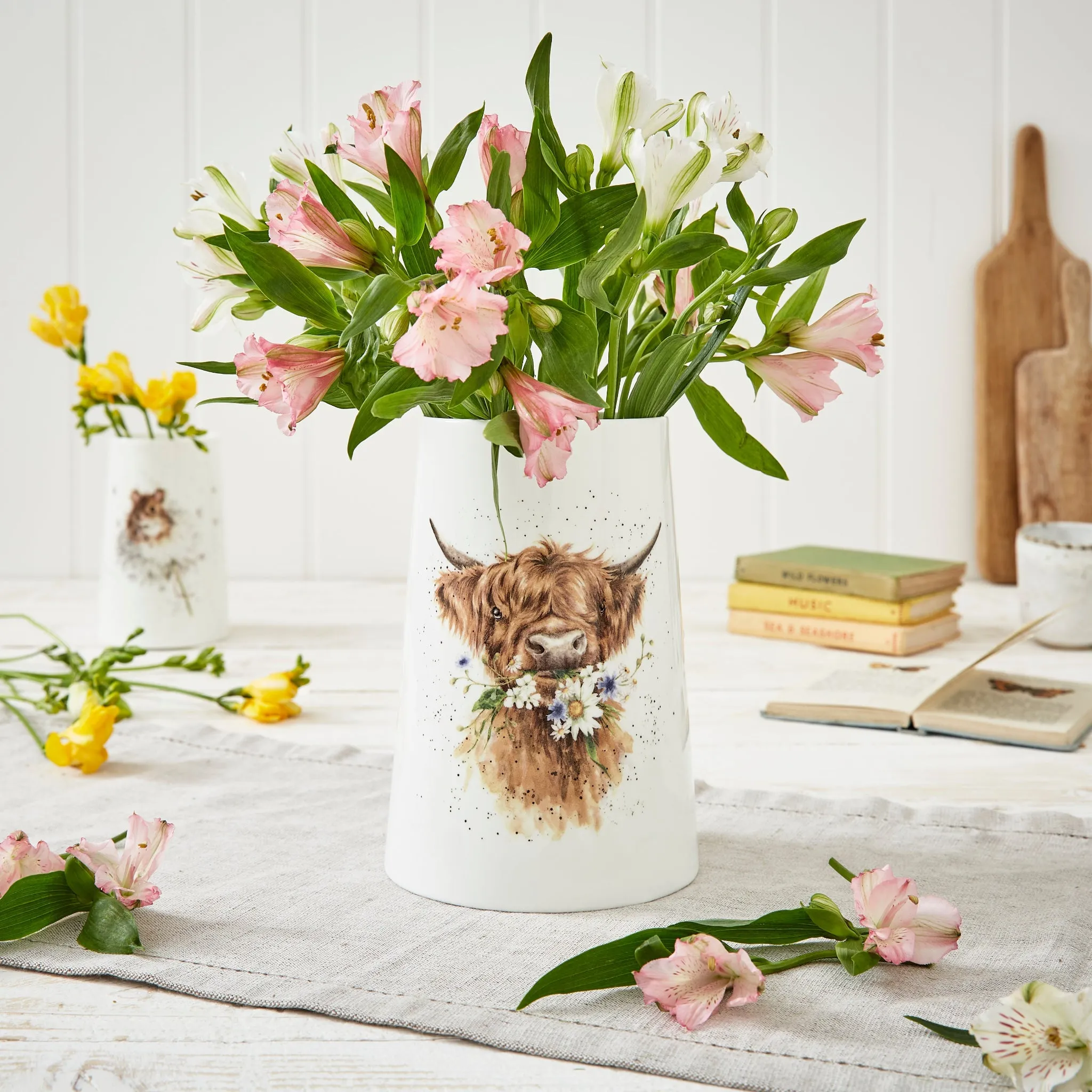 Wrendale Royal Worcester Daisy Coo Ceramic Vase - 20cm product