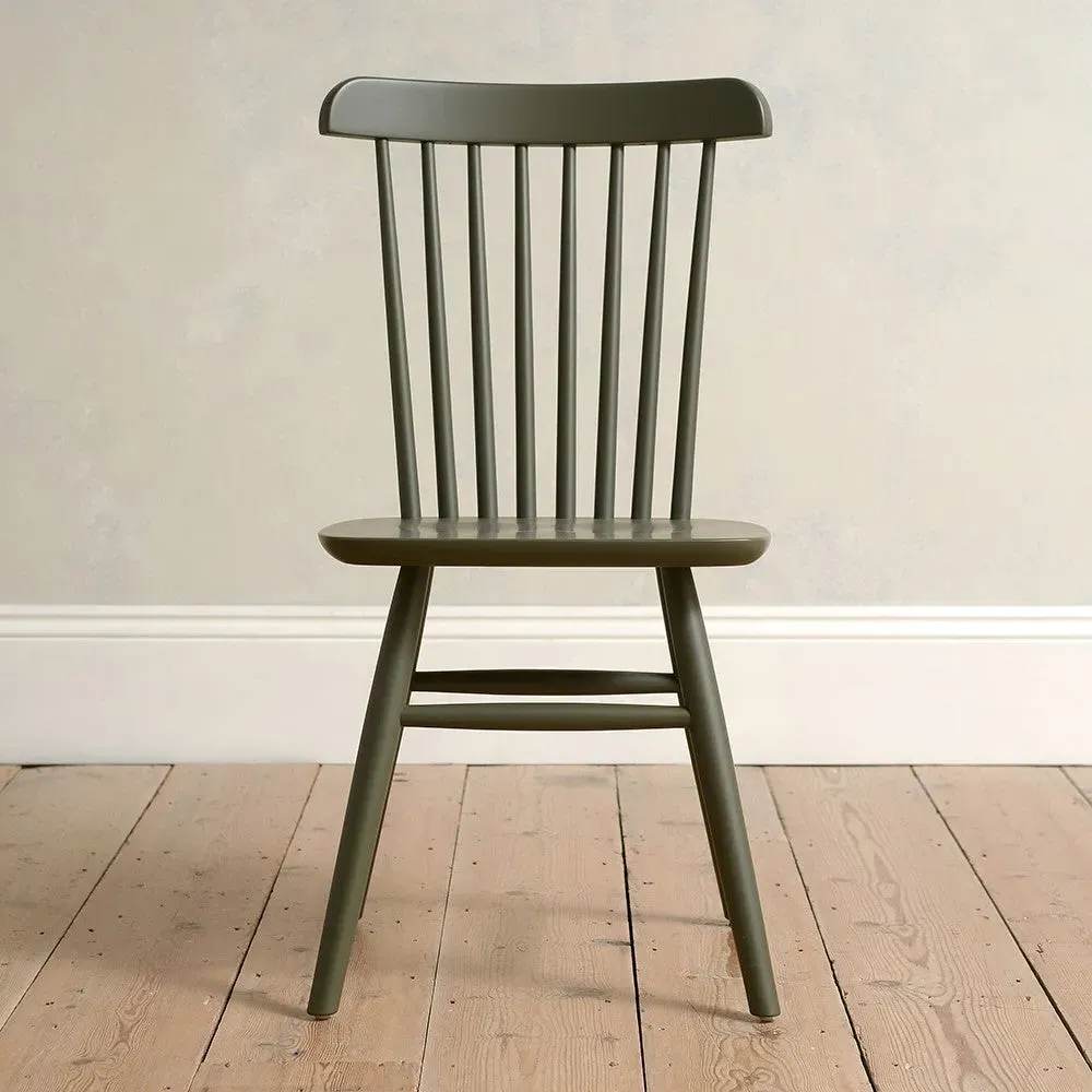 Round Extending Dining Table and 4 Spindleback Chairs - Forest Green image