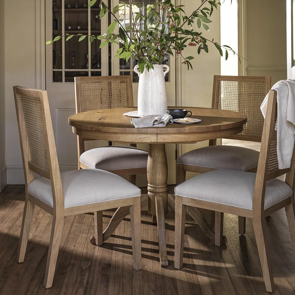 Elkstone Mellow Oak Round Extending Dining Table - Oak