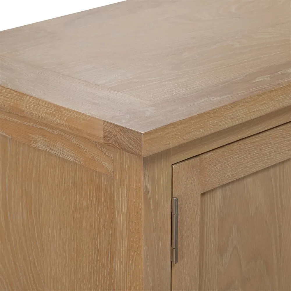 Inglesham TV Unit with Storage - Whitewash, Oak