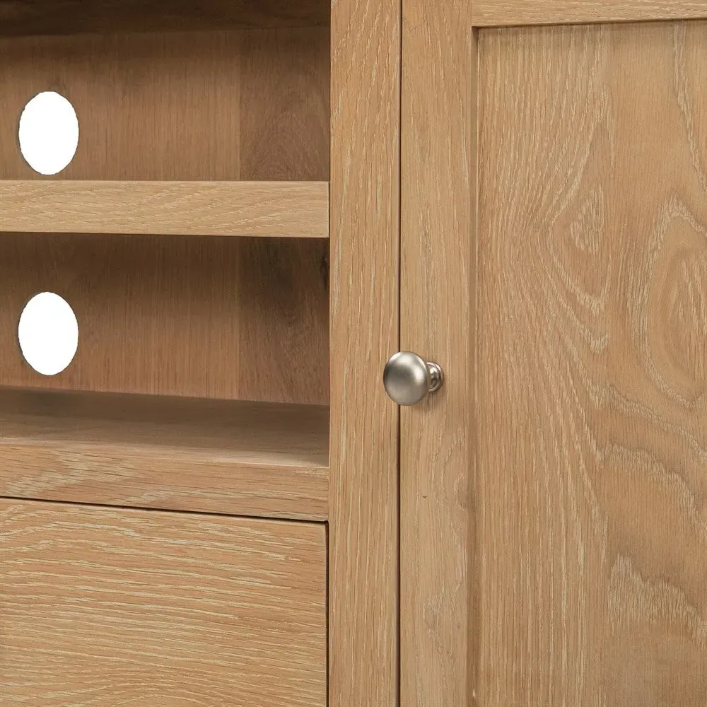 Inglesham TV Unit with Storage - Whitewash, Oak
