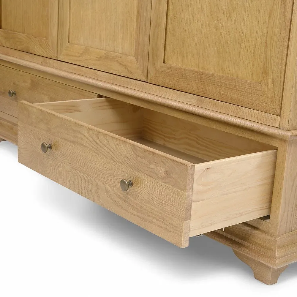 Winchcombe Triple Wardrobe - Oiled Oak