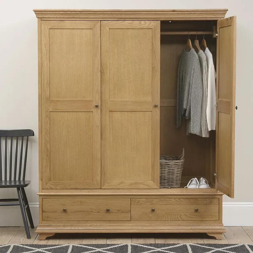 Winchcombe Triple Wardrobe - Oiled Oak