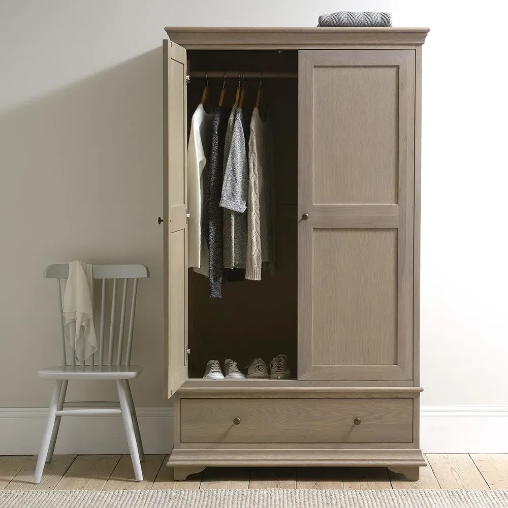 Winchcombe Double Wardrobe with Drawer - Smoked Oak