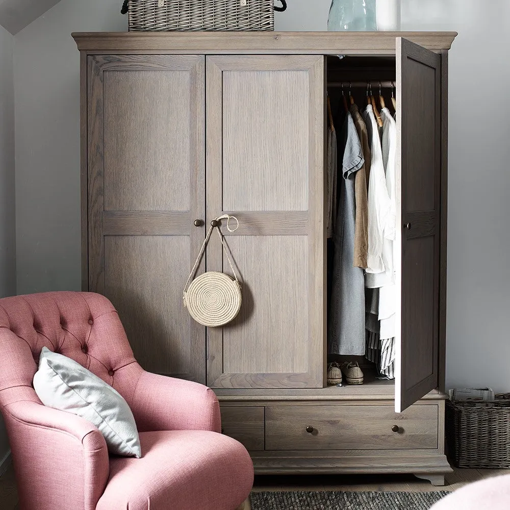 Winchcombe Triple Wardrobe - Smoked Oak