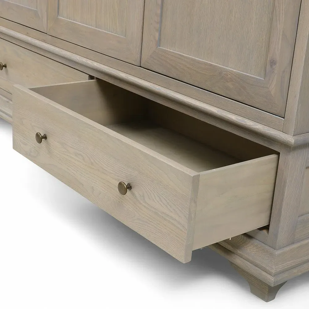 Winchcombe Triple Wardrobe - Smoked Oak