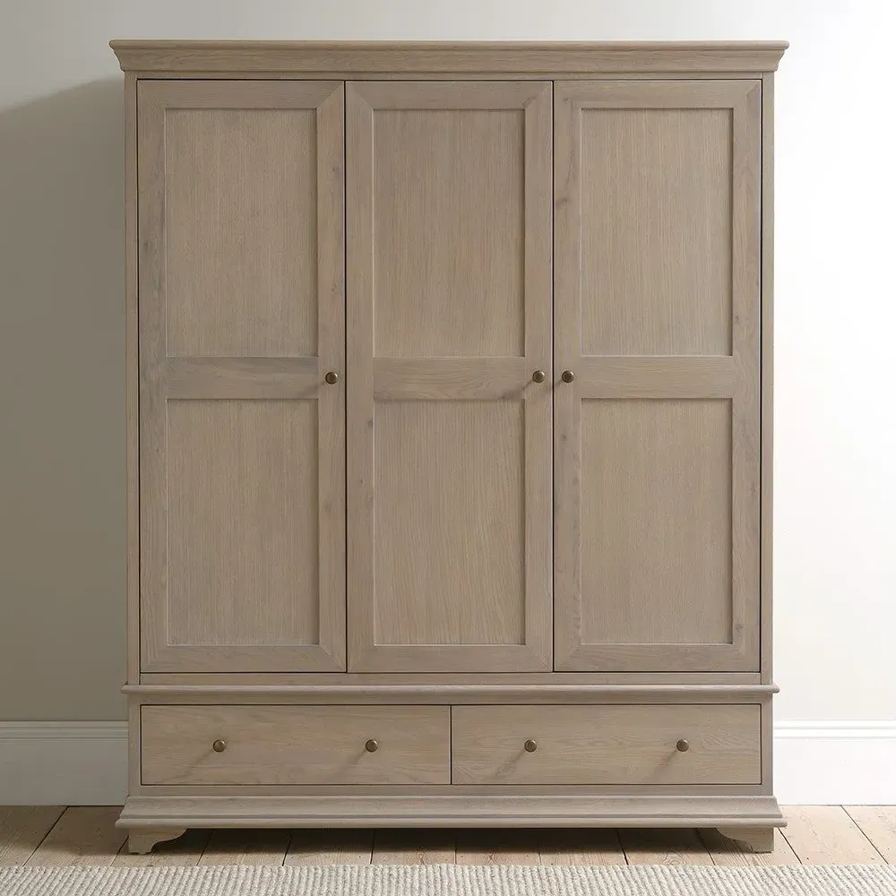 Winchcombe Triple Wardrobe - Smoked Oak image