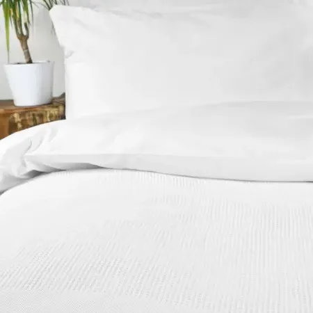 Flame Retardant Cellular Blanket BS 7175 - White, Polyester product