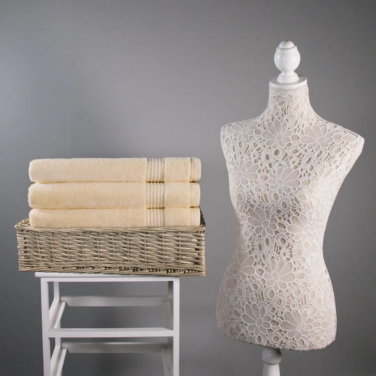 4-Pack Bath Towels 700 GSM - Cream, Bamboo Cotton by The Towel Shop