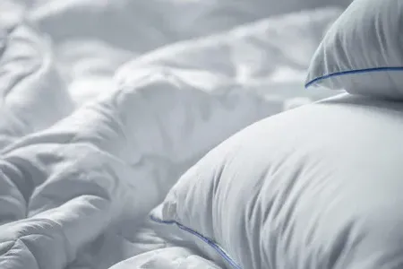 Student Bedding Pack with Duvet - White image
