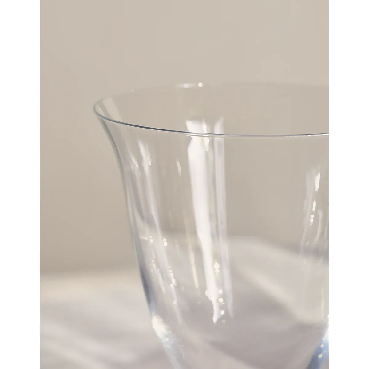 Annecy Wine Glasses Set of 4 - Clear, Crystalline Glass alternate view