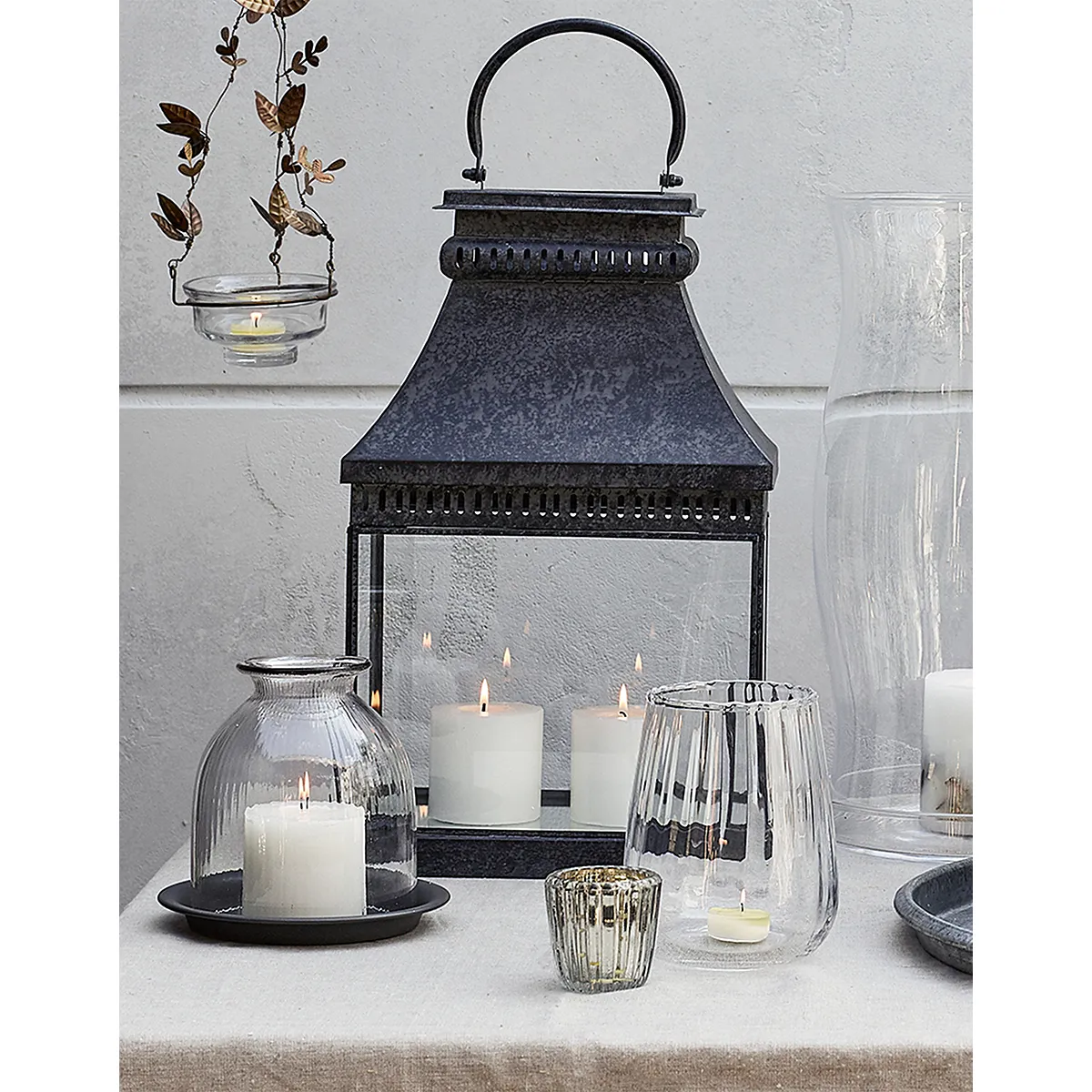 Ribbed Glass Dome Candle Holder with Tray Medium - Clear alternate view