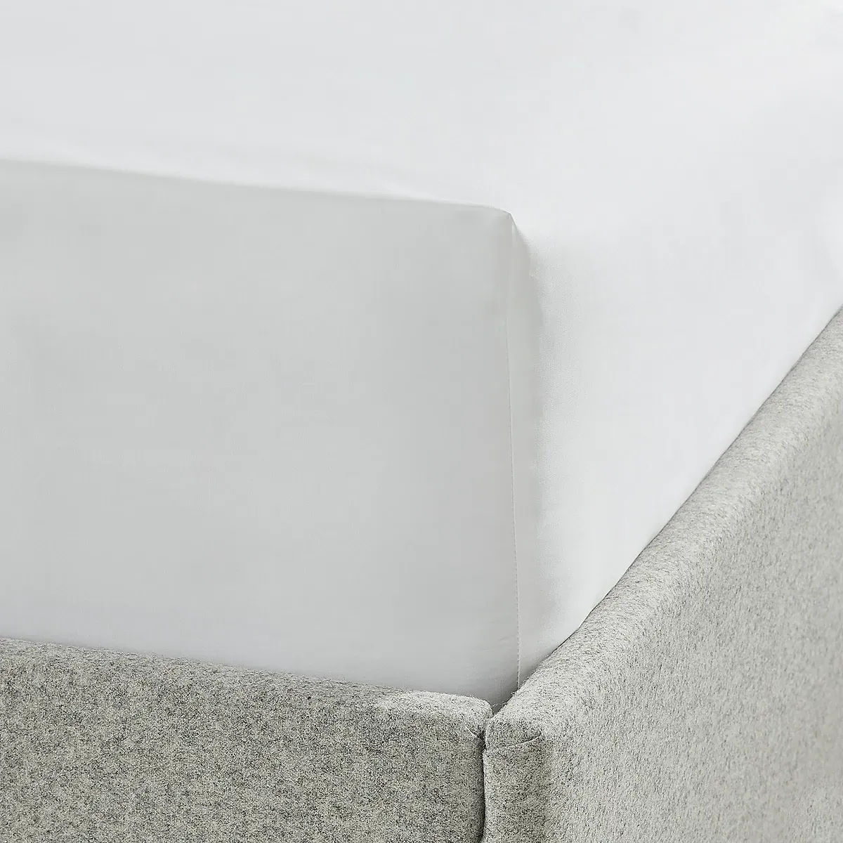 1000-Thread-Count Egyptian Cotton Sateen Deep Fitted Sheet - White product