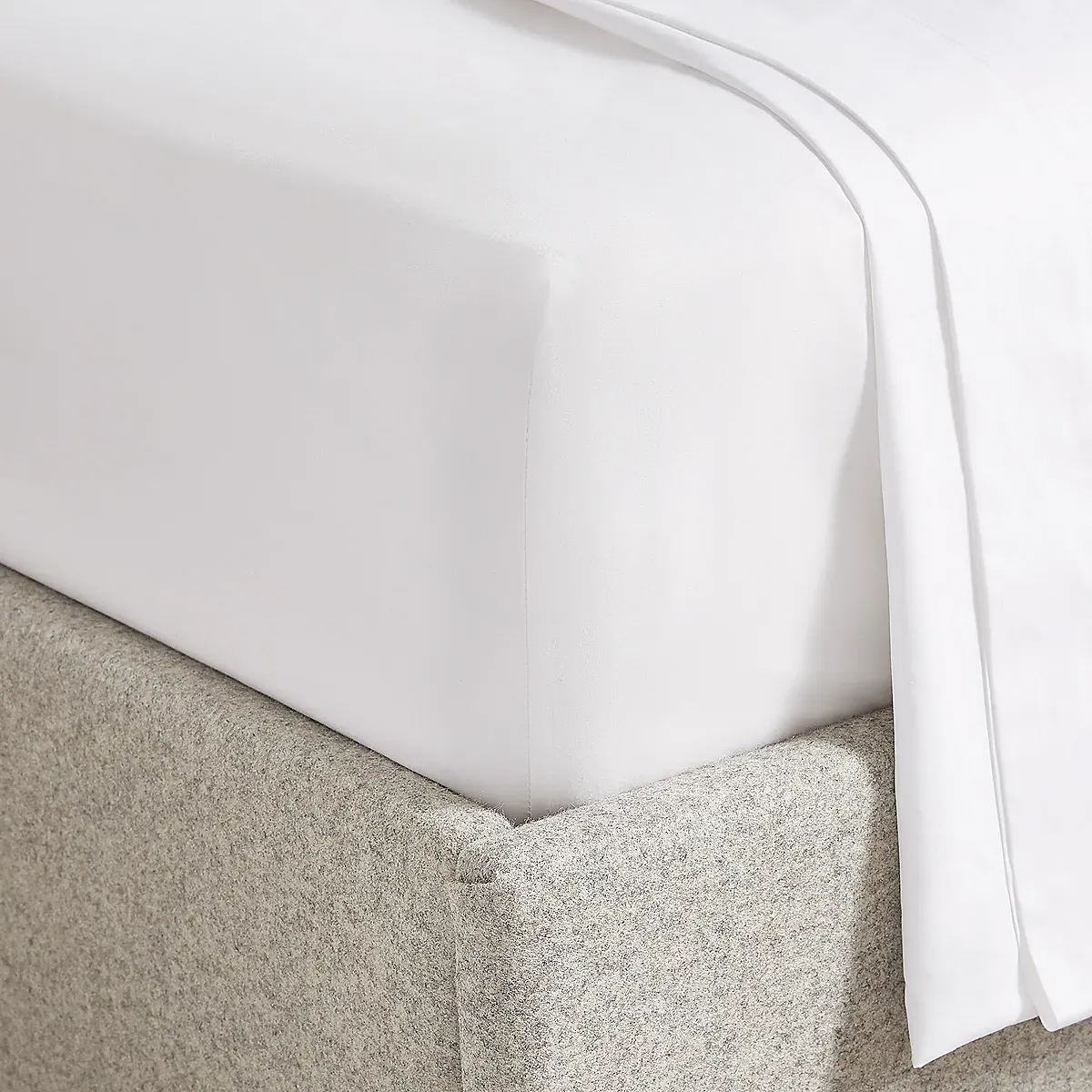 720-Thread-Count Egyptian Cotton Percale Deep Fitted Sheet - White product
