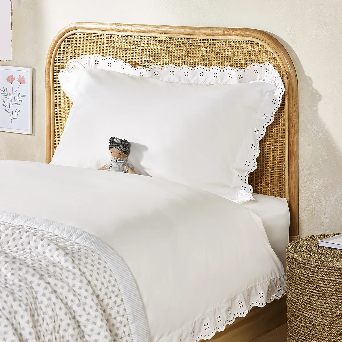 Broderie Cot Bed Linen Set - White, Cotton product