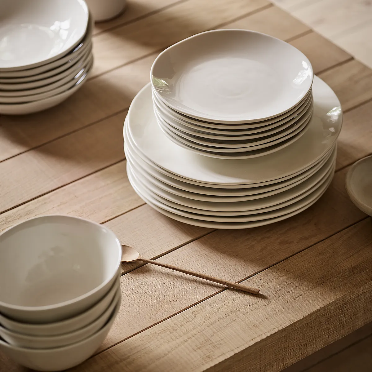 Burnham Side Plate - White, Porcelain product