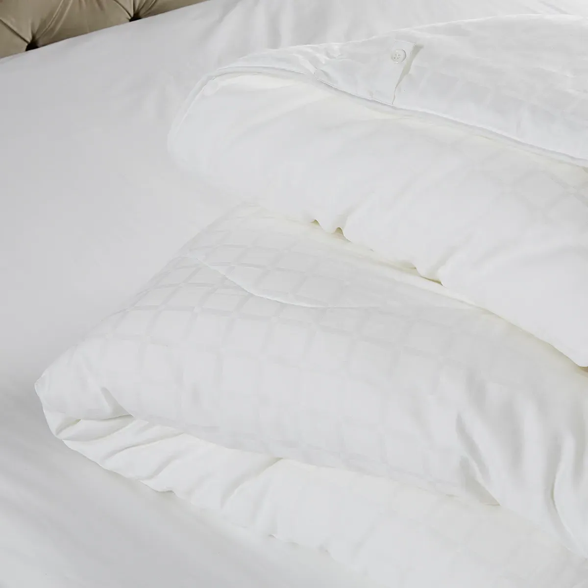 Hypoallergenic Soft & Light Breathable Duvet - 4.5 Tog product