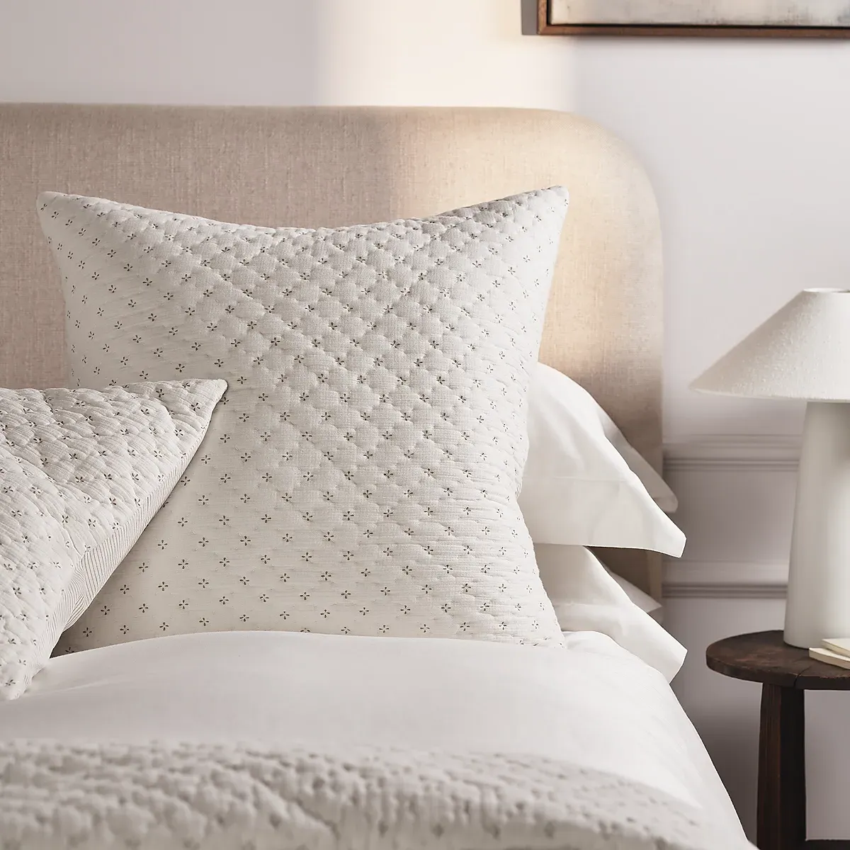 Lila Cushion - White, Cotton product