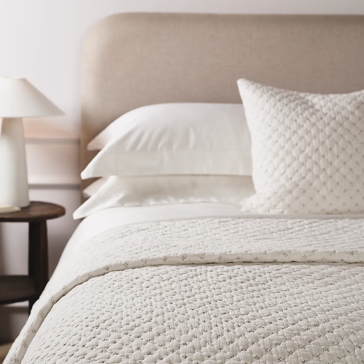 Lila Quilt - White, Cotton product