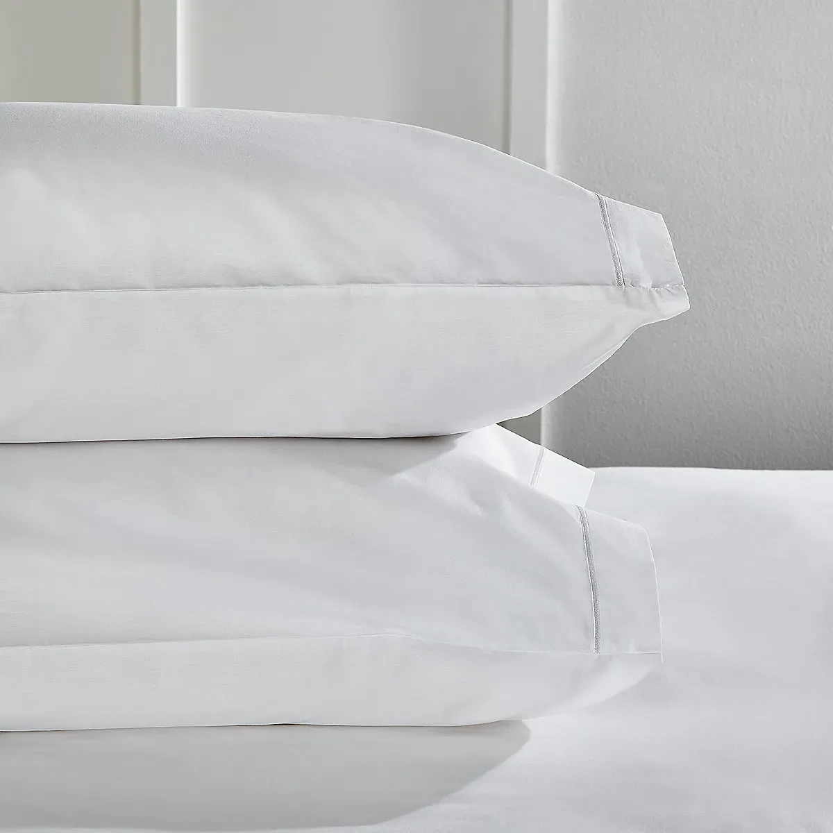Single Row Cord Classic Pillowcase - White, Egyptian Cotton product