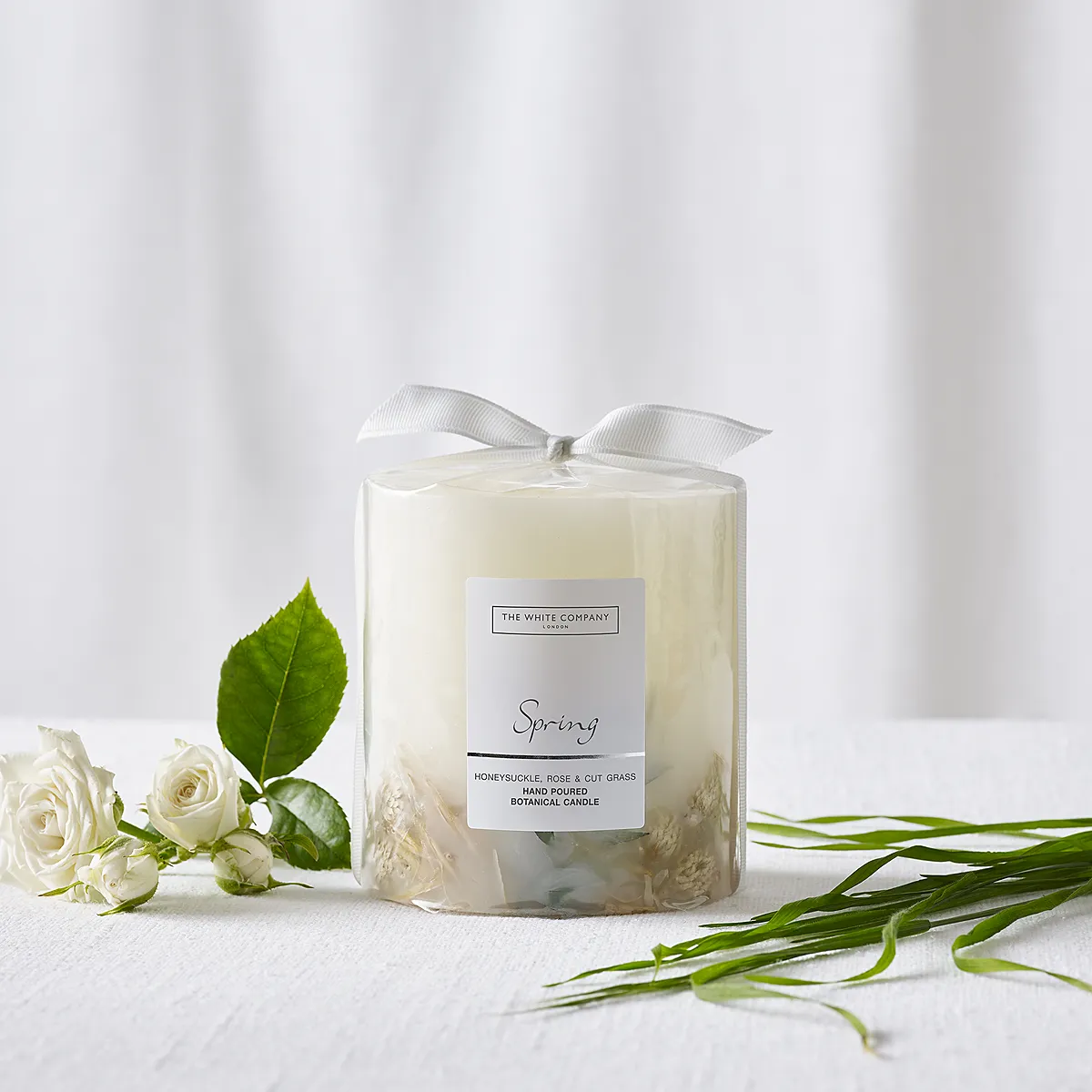 Spring Medium Botanical Scented Candle product