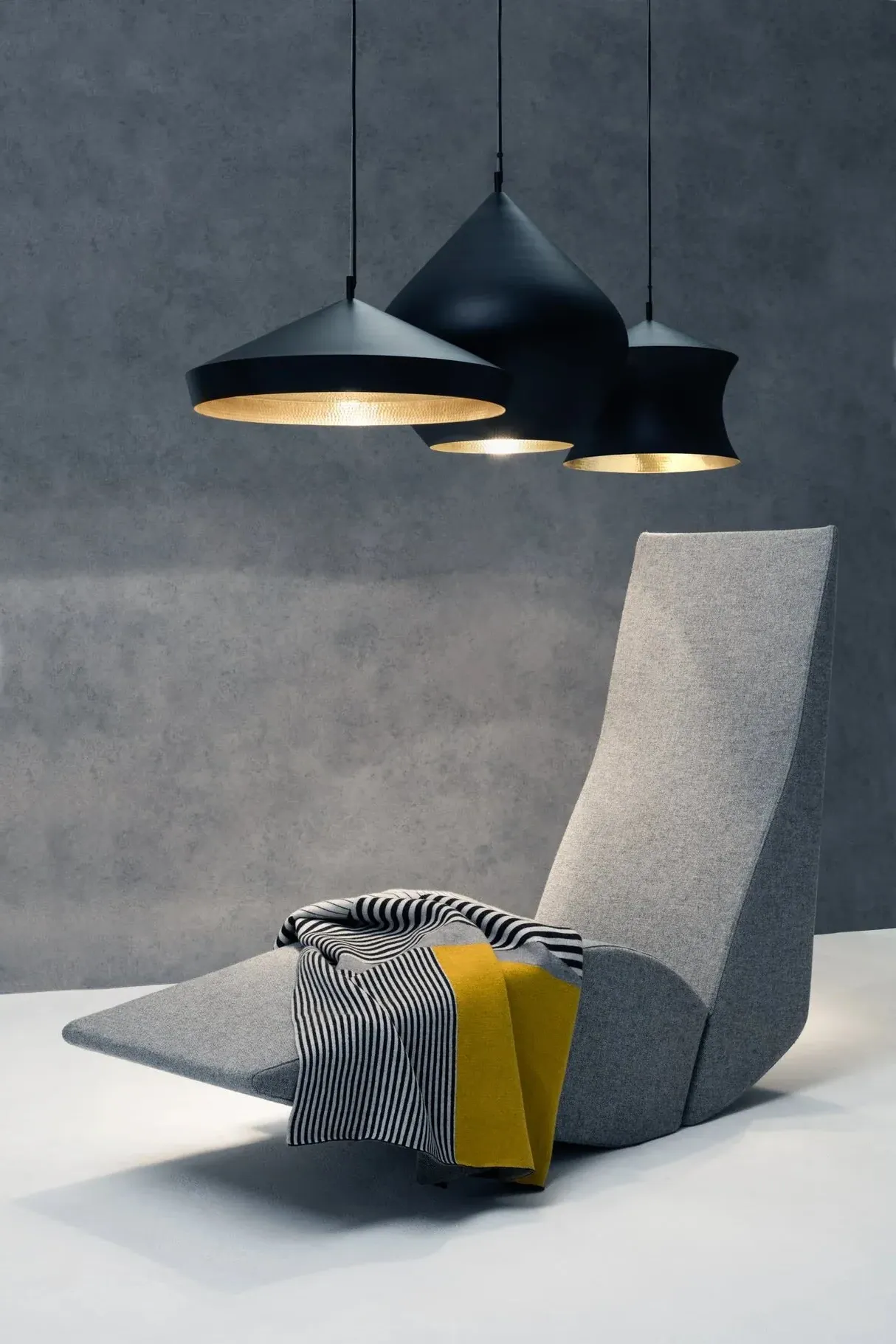 Beat Waist Pendant Light - Metal product