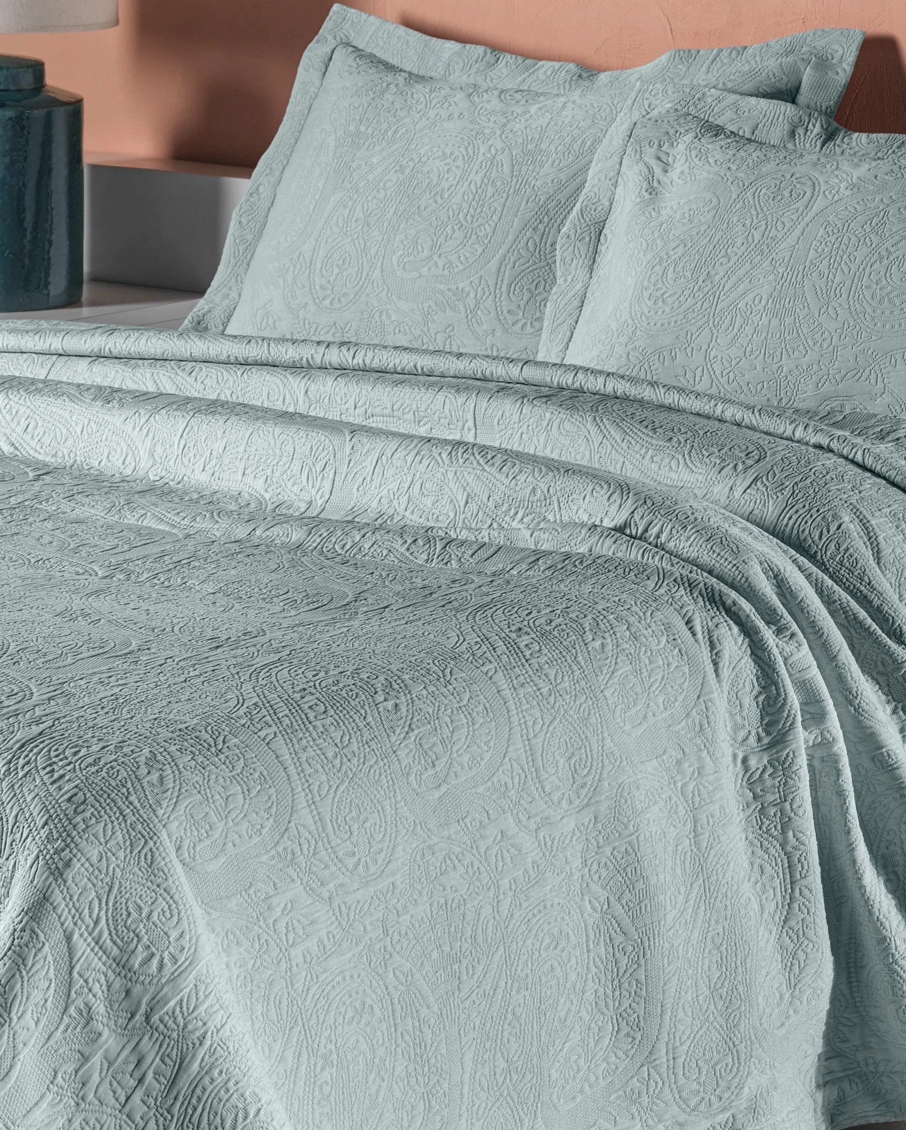 Kashmir Matelassé Bedspread - Cotton Mix product