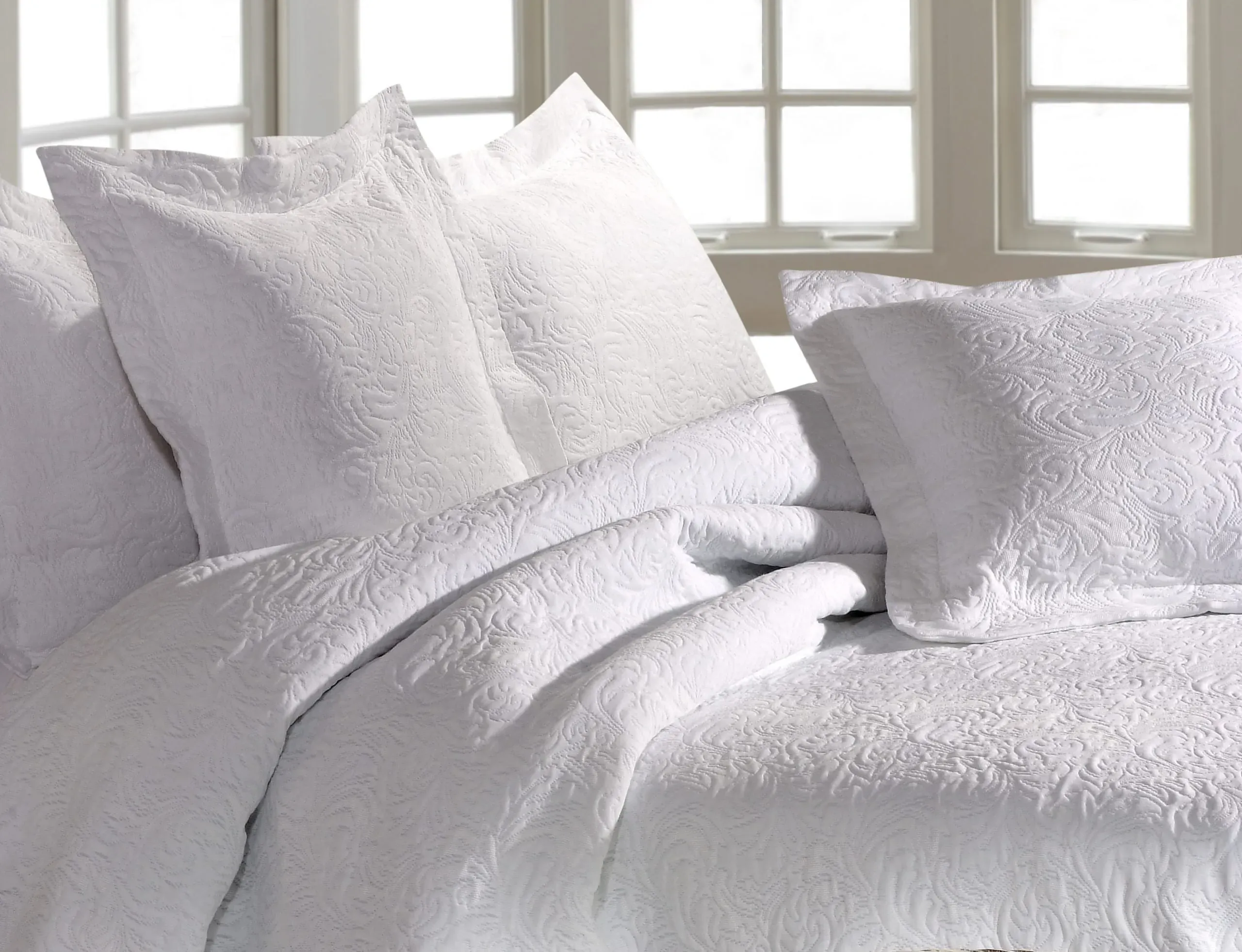 Forest Matelassé Bedspread - White, Cotton Blend product