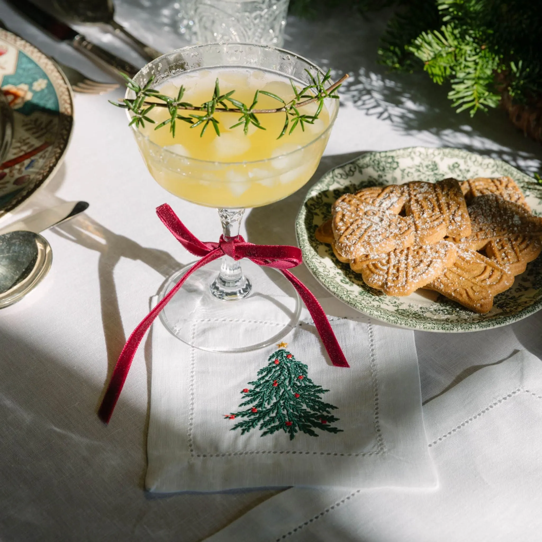 Christmas Embroidered Table Linen - Green, Linen