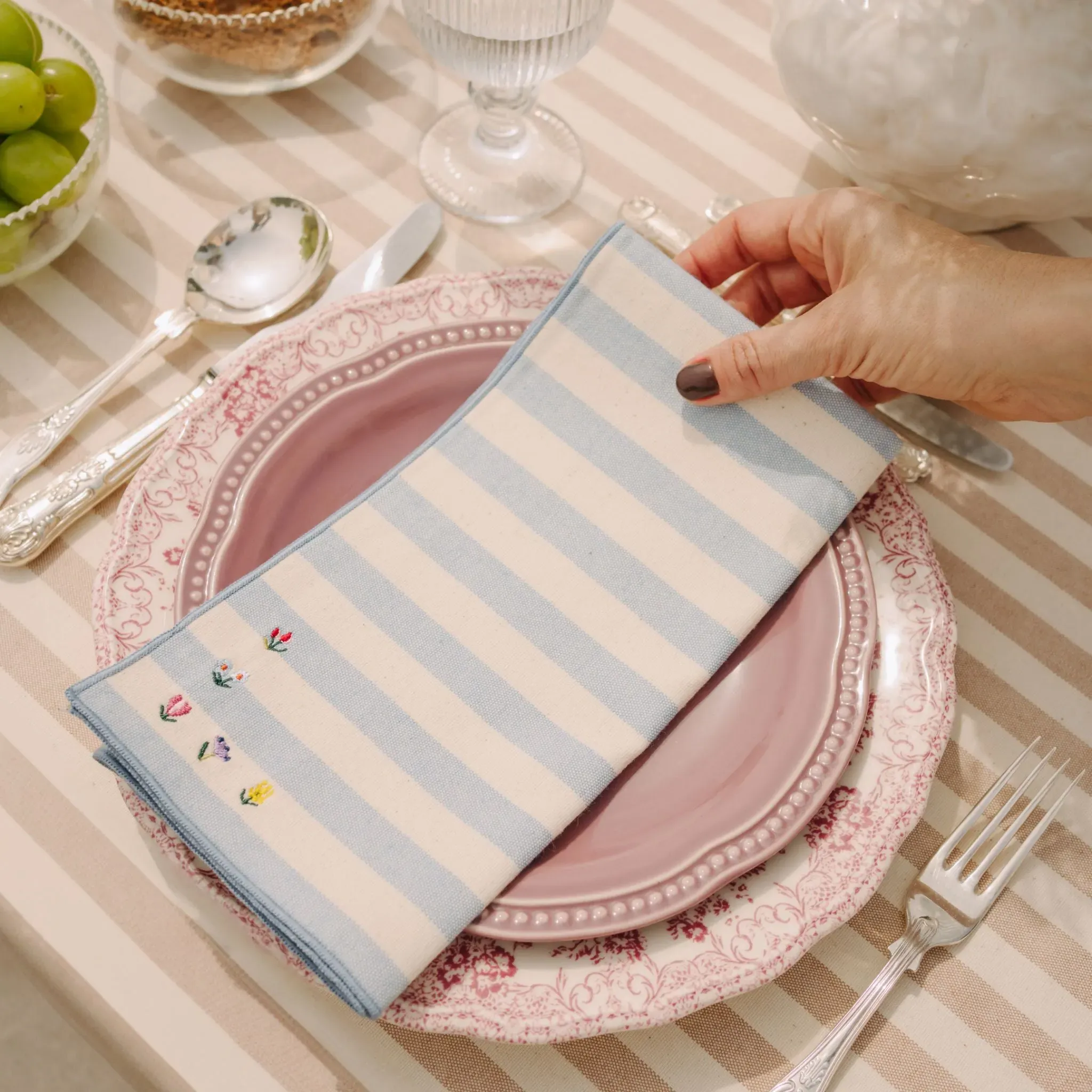 Napkin Set with Flower Embroidery - Blue, Cotton