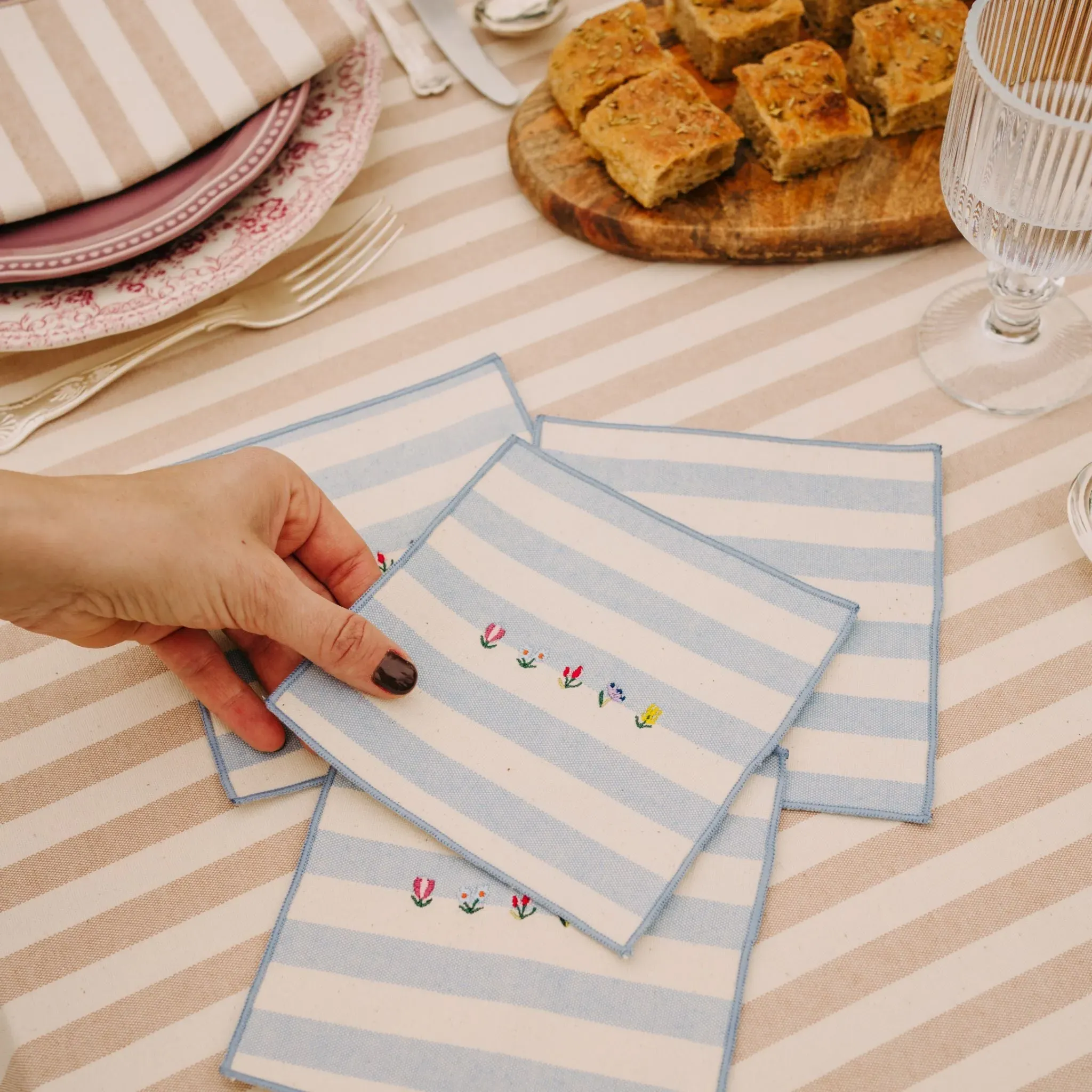 Napkin Set with Flower Embroidery - Blue, Cotton
