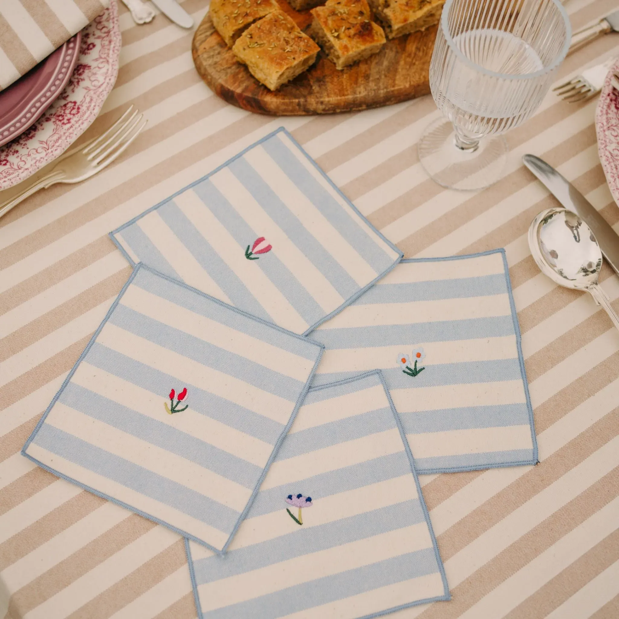 Napkin Set with Flower Embroidery - Blue, Cotton