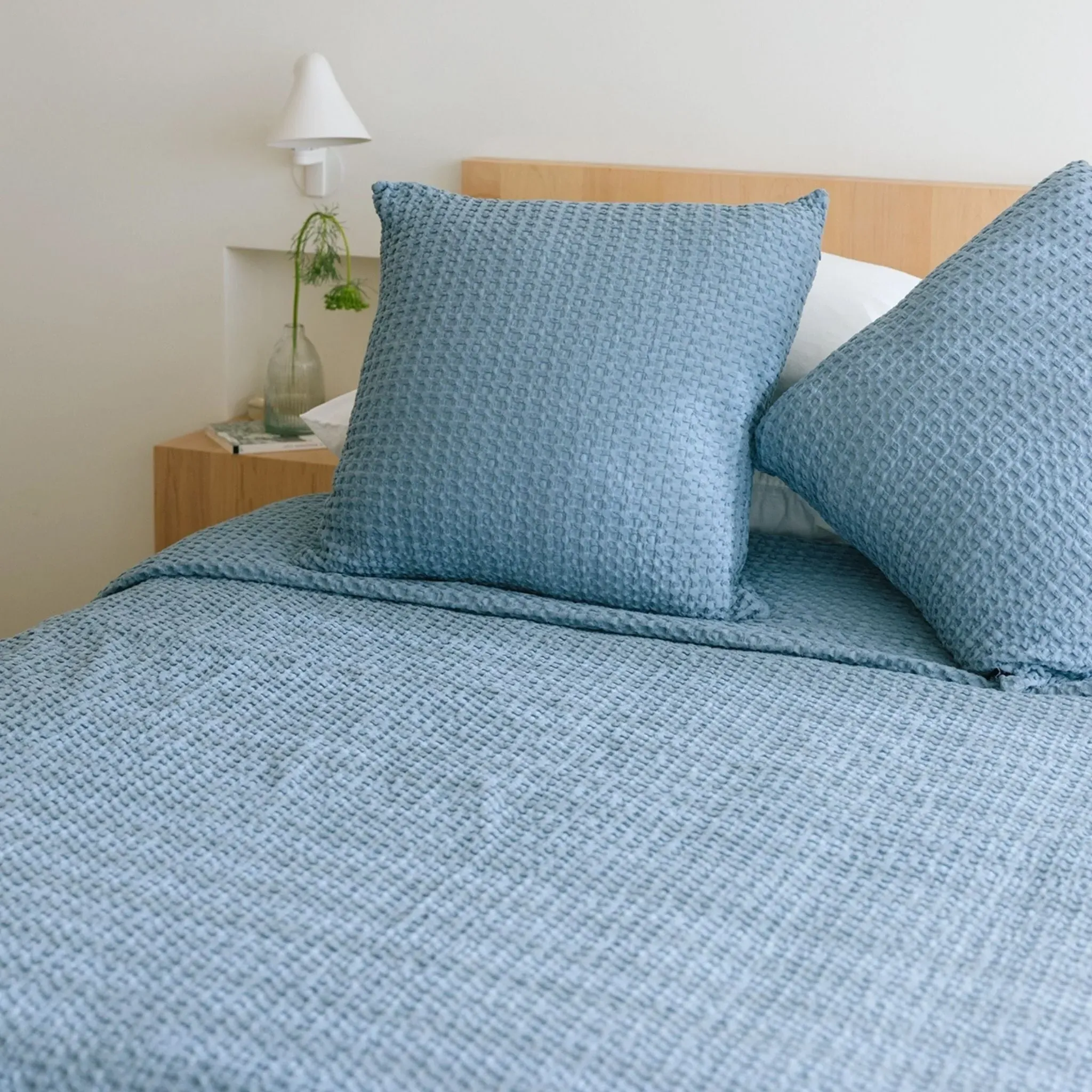 Waffle Bedspread with Fringes - Blue, Cotton