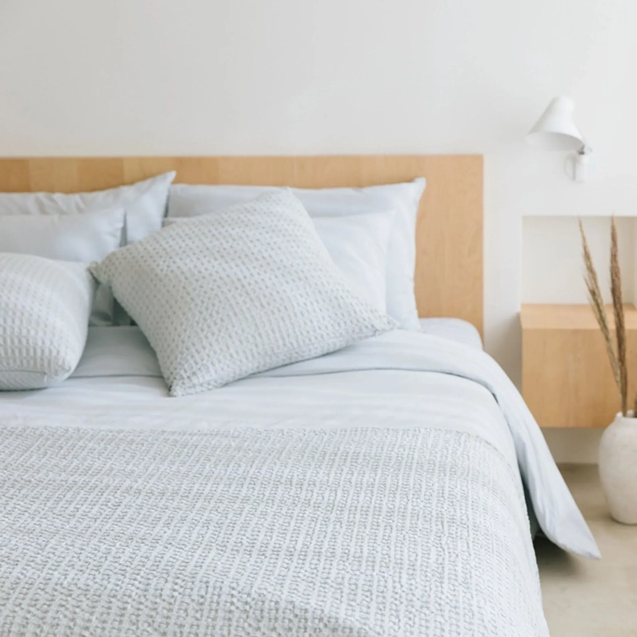 Waffle Bedspread with Fringes - Silver Grey, Cotton image