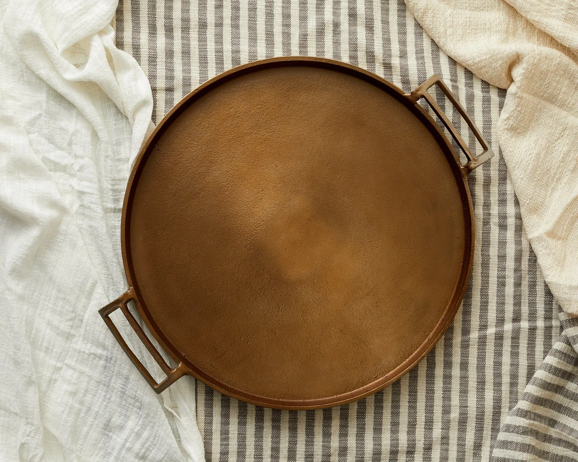 Round Serving Tray with Handles - Bronze, Aluminium image