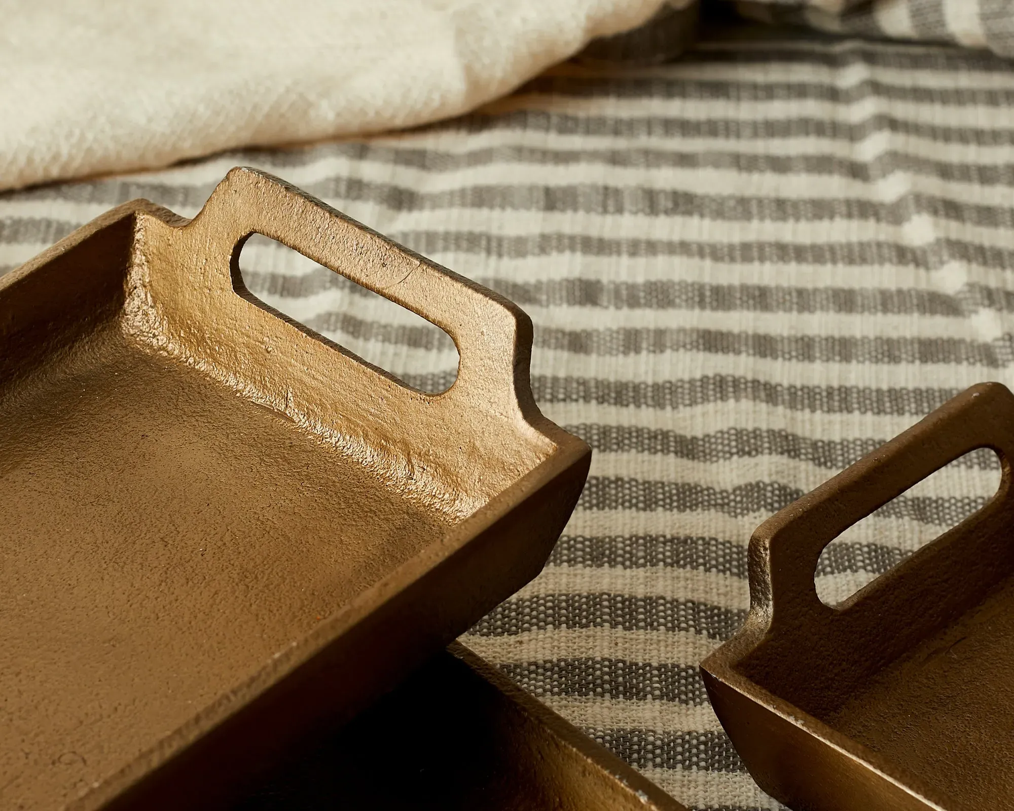 Small Serving Tray with Handles - Gold, Aluminium image