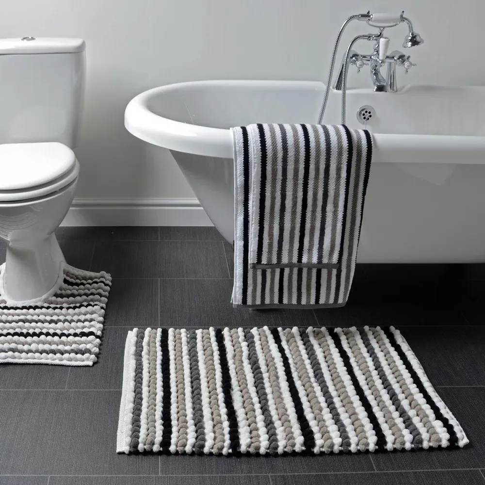 California Monochrome Striped Chunky Bobble Bath Mat - Grey