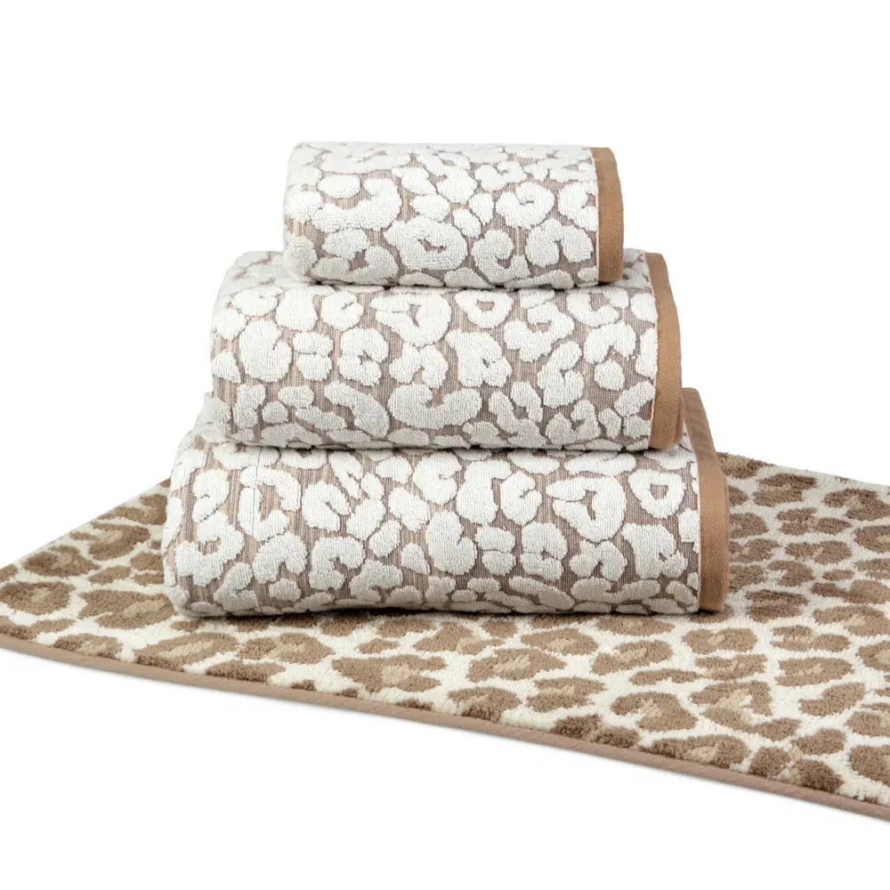 Jacquard Leopard Bath Towel - Brown