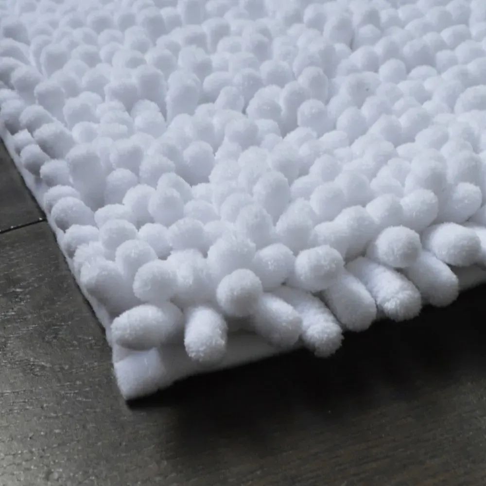 Jumbo Deep Pile Non-Slip Bobble Bath Mat - White