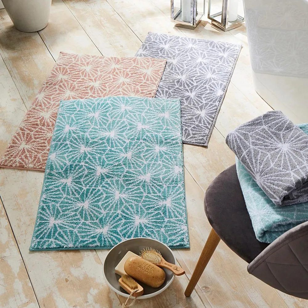 Madrid Jacquard Geometric Non-Slip Bath Mat - Pink