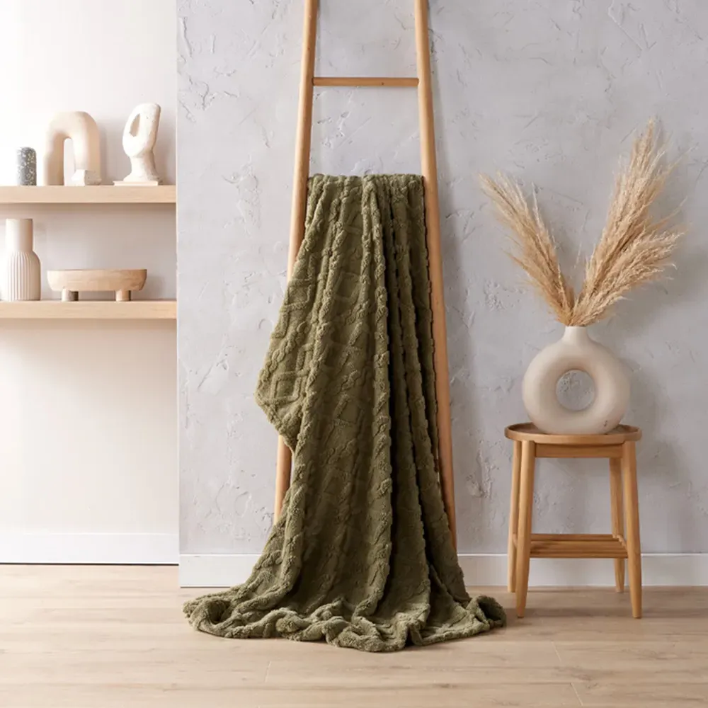 Cable Knit Jacquard Fleece Throw - Green