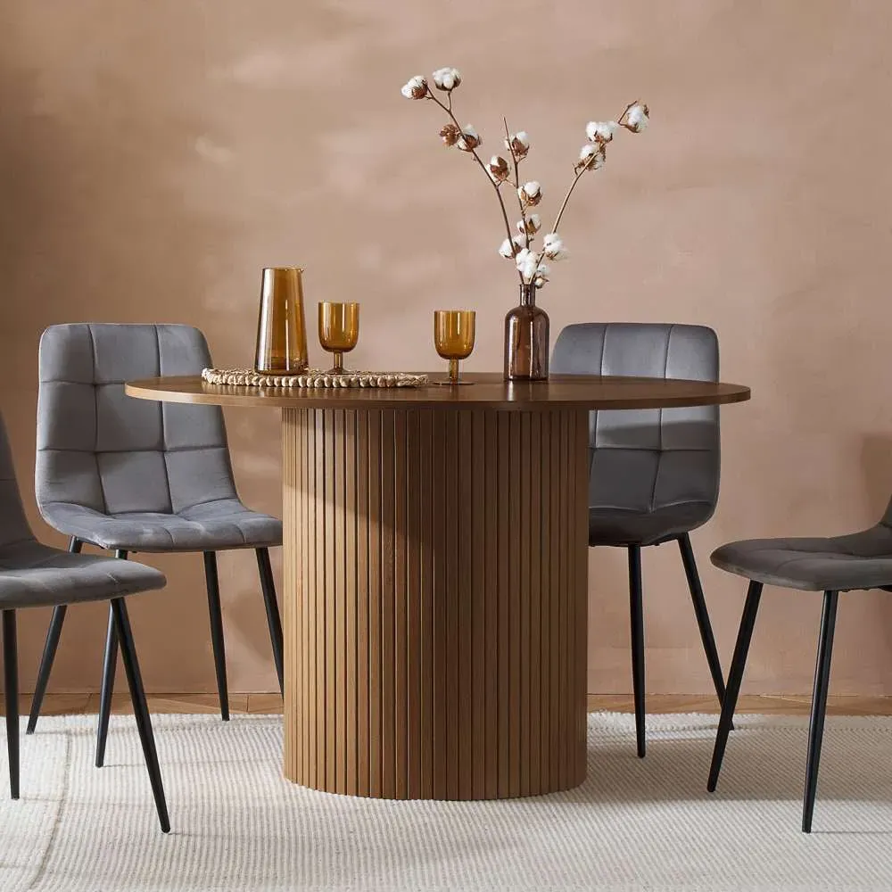 Axel 4-Seater Round Fluted Dining Table Set - Oak Effect