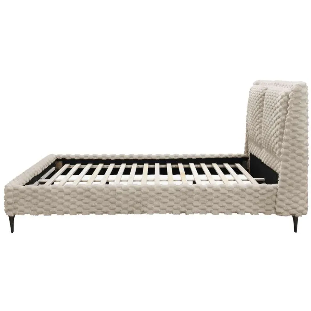 Tilly Double Faux Fur Bed - White