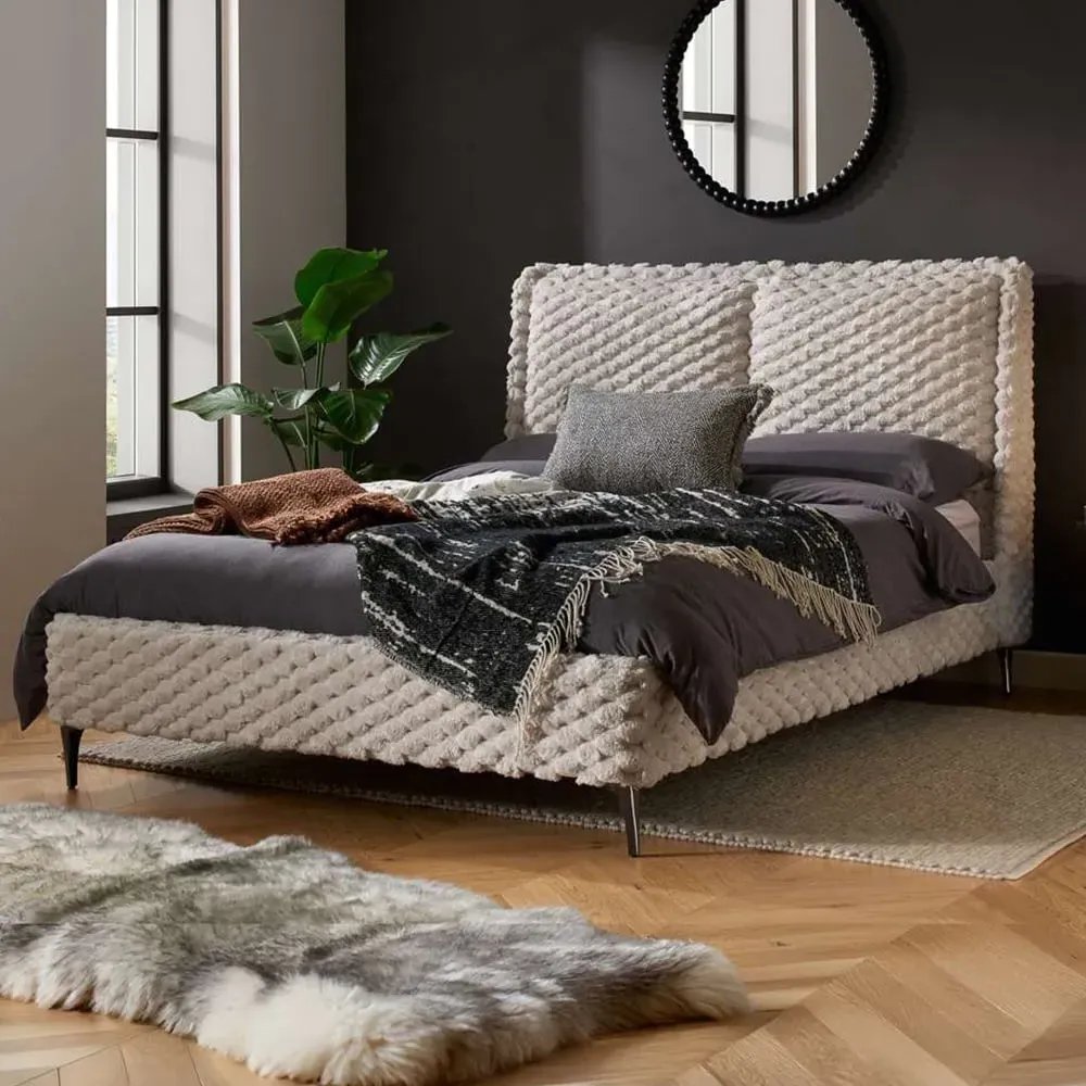 Tilly Double Faux Fur Bed - White