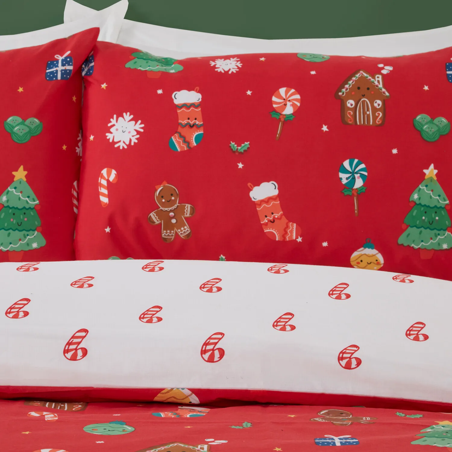 Christmas Friends Single Duvet Set - Red and White