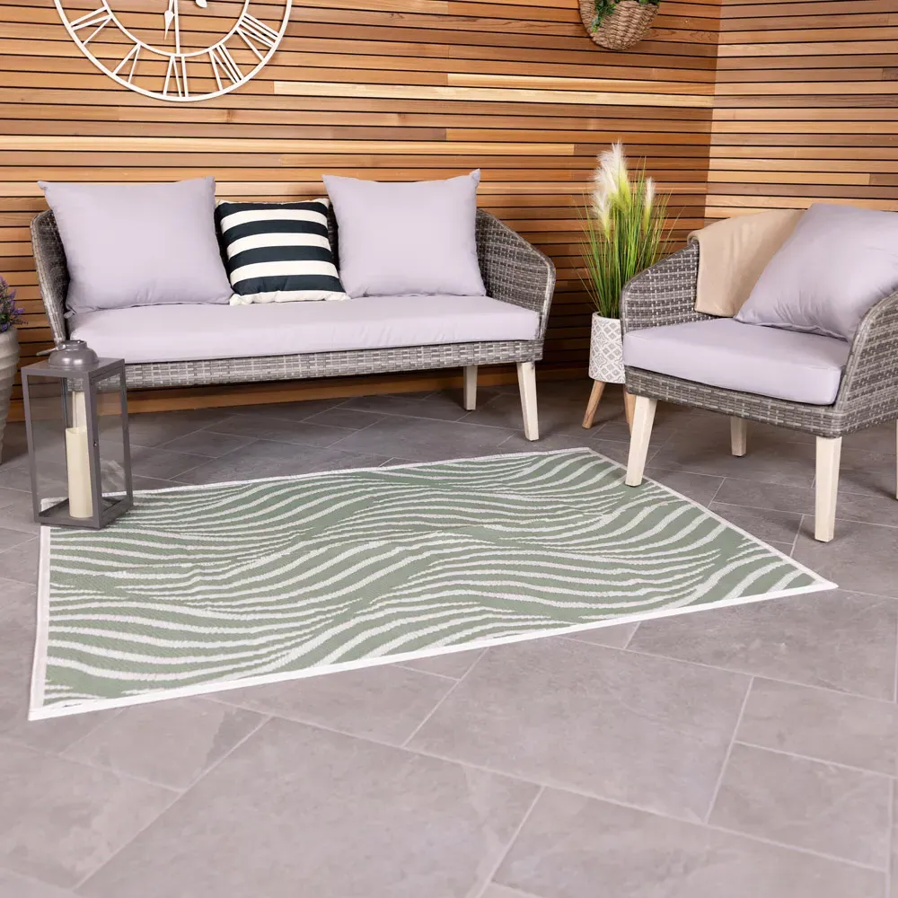 Wave Outdoor Rug 120 x 170cm - Green