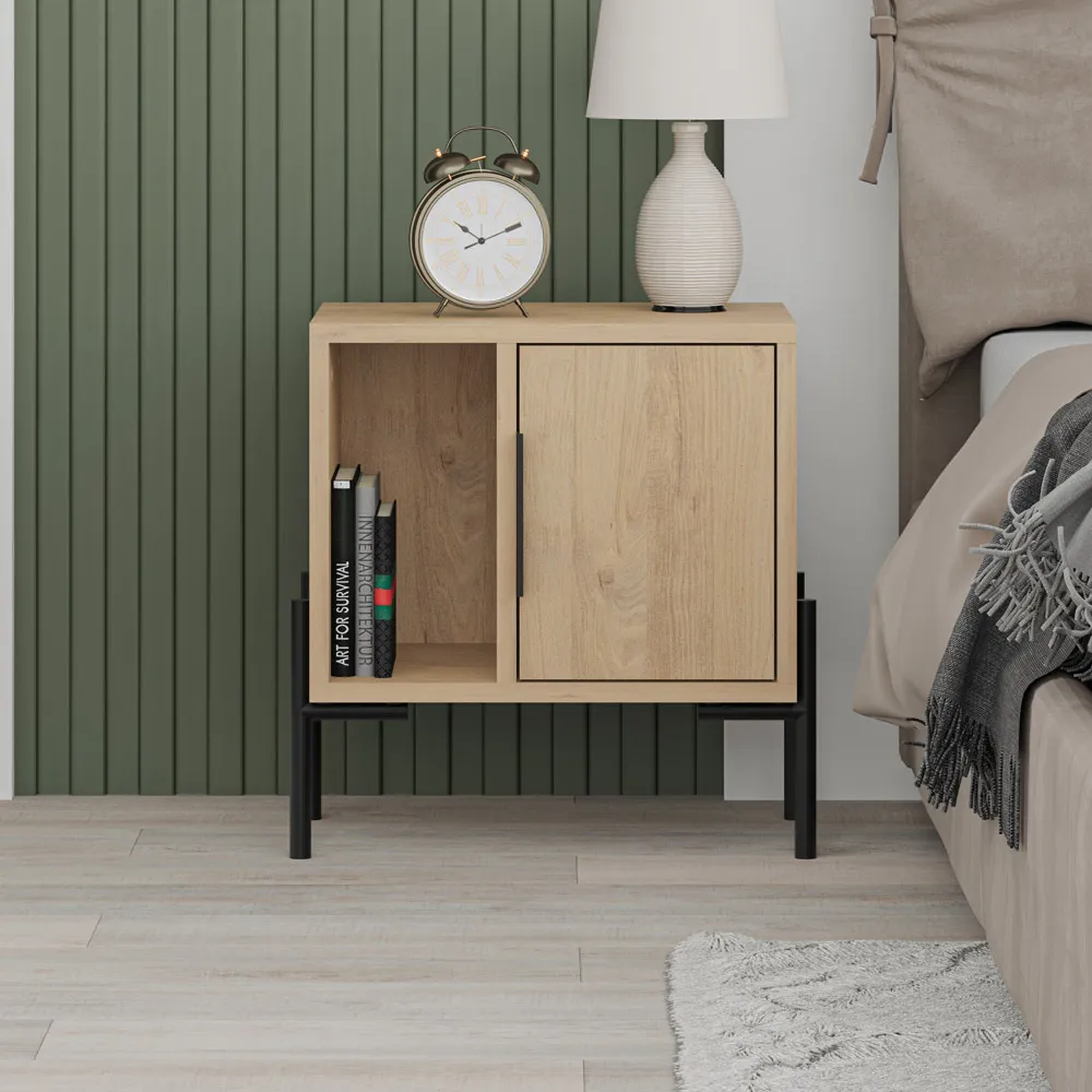 Glynn Single Door Bedside Table - Oak