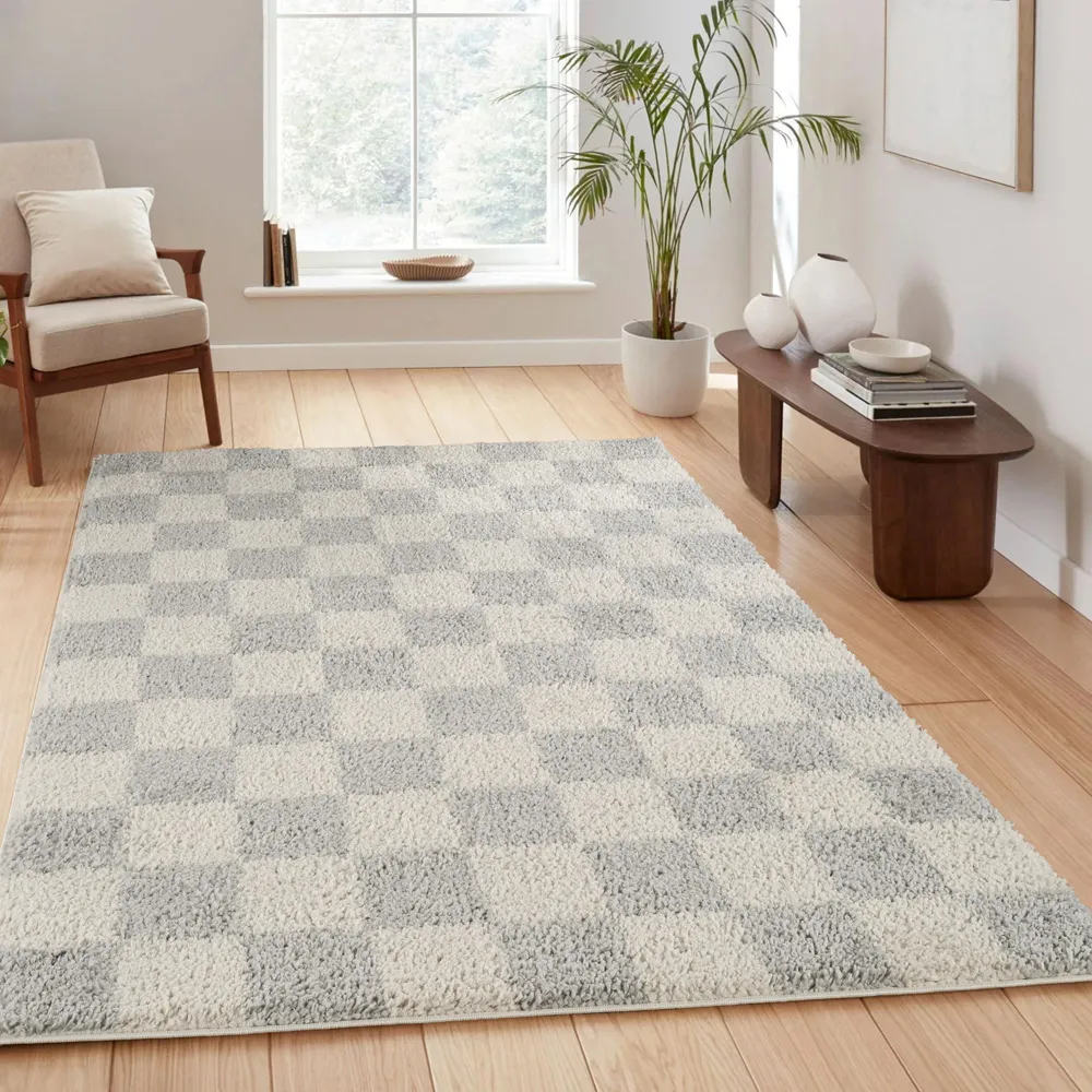 Chester Checkered Shaggy Rug - Grey, Polypropylene