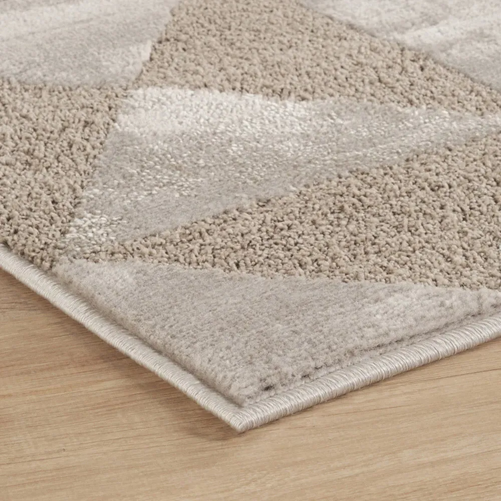 Hamilton Geometric Triangle Mosaic Rug - Mocha, Polypropylene